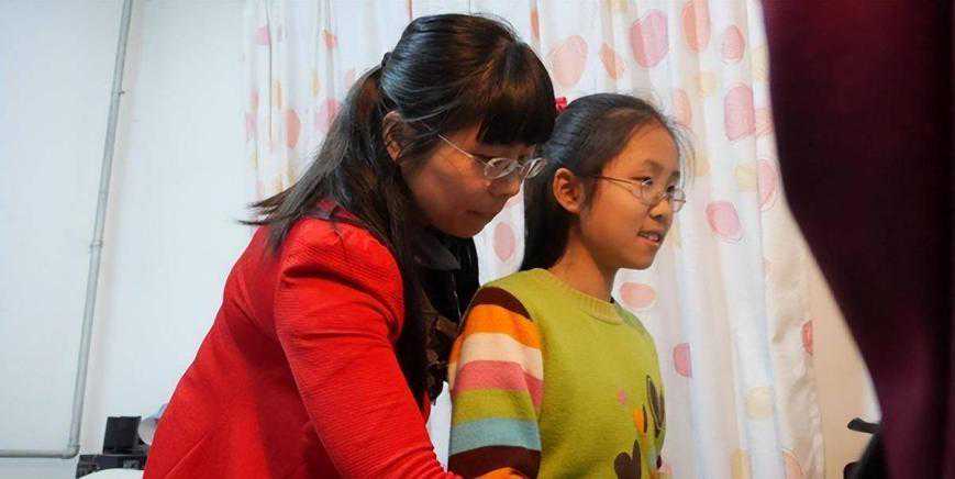 北京学霸夫妻生下天才少女，从小智力过人，医生却说她有精神疾病